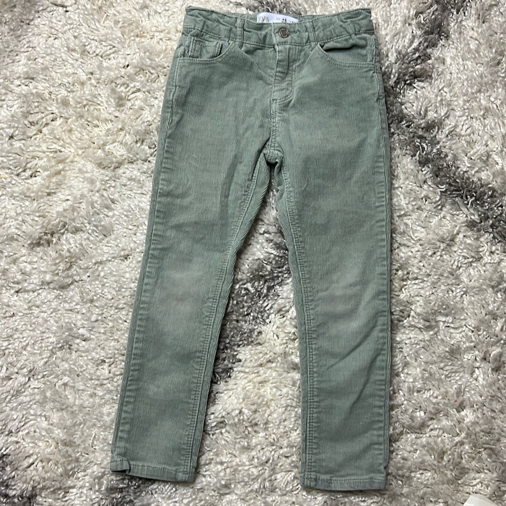 ZARA girls size 4/5 corduroy pants